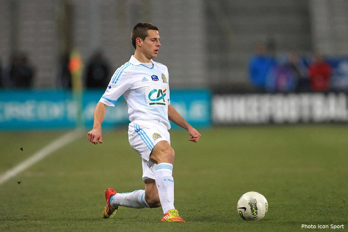 azpi amalfitano le cote droit qui carbure a l om iconsport blo 150212 31 2031222