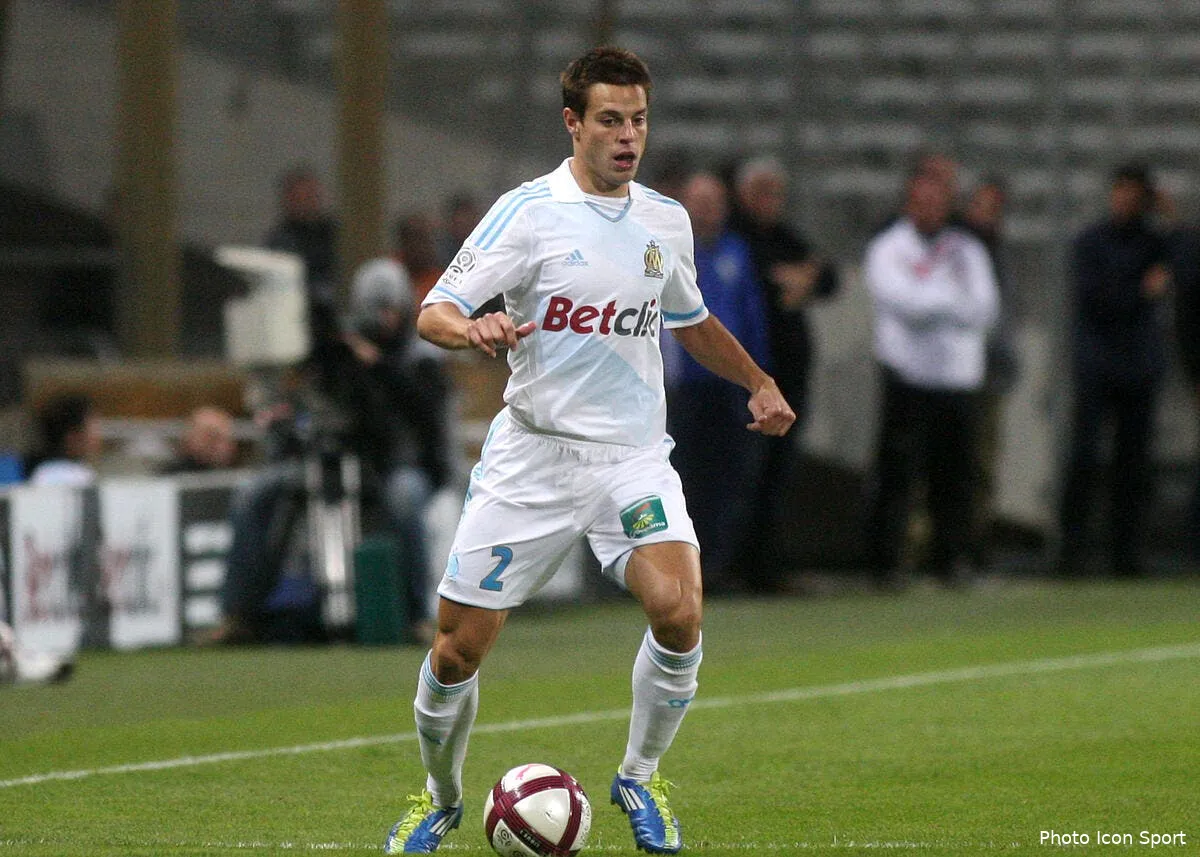 azpilicueta vendu par l om au mercato d hiver iconsport guy 221011 34 4126784