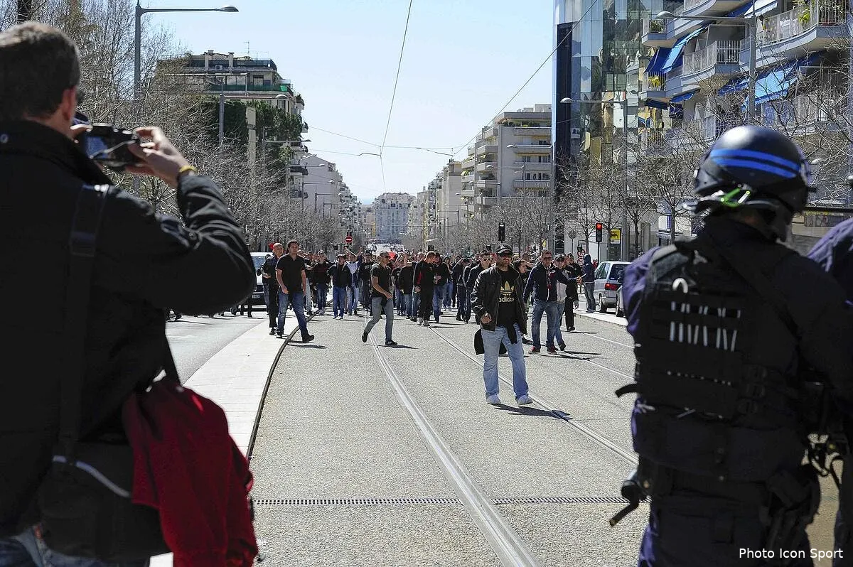 bagarre entre fans de l om et de l ol les ids pleuvent iconsport aim 310313 44 9359223