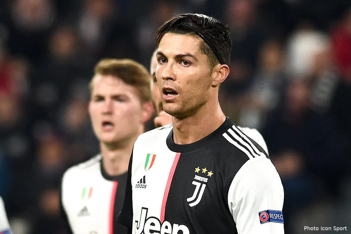 ballon d or cristiano ronaldo ridiculise par un son choix icon italy photo press 924326271595