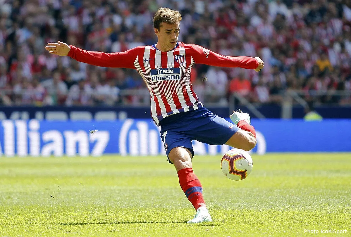 ballon d or griezmann regarde cristiano ronaldo et messi droit dans les yeux iconsport icon mar 150918 05 05230771