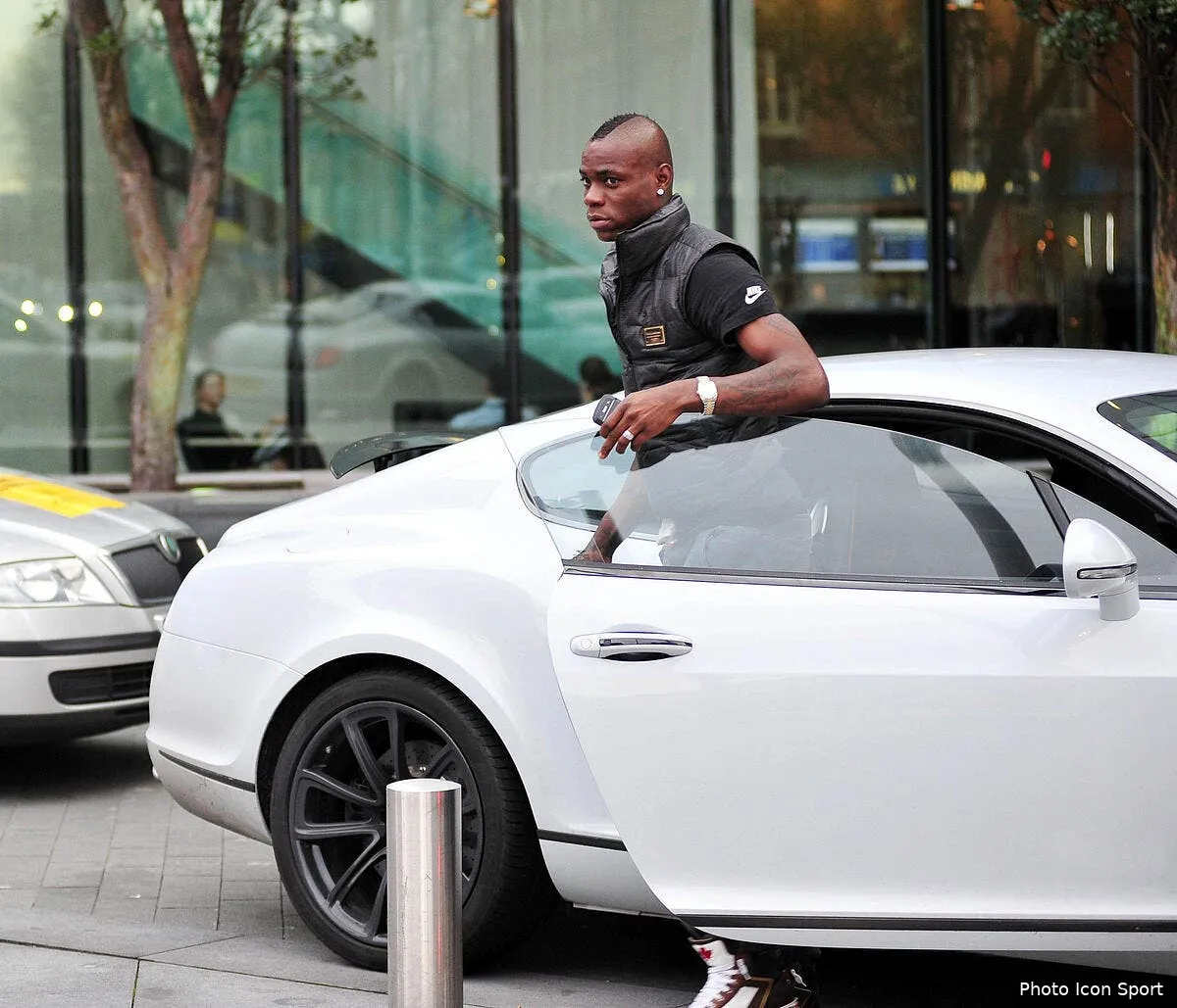 balotelli absent un mois pour soigner sa myopie iconsport vis 250112 74 6139298