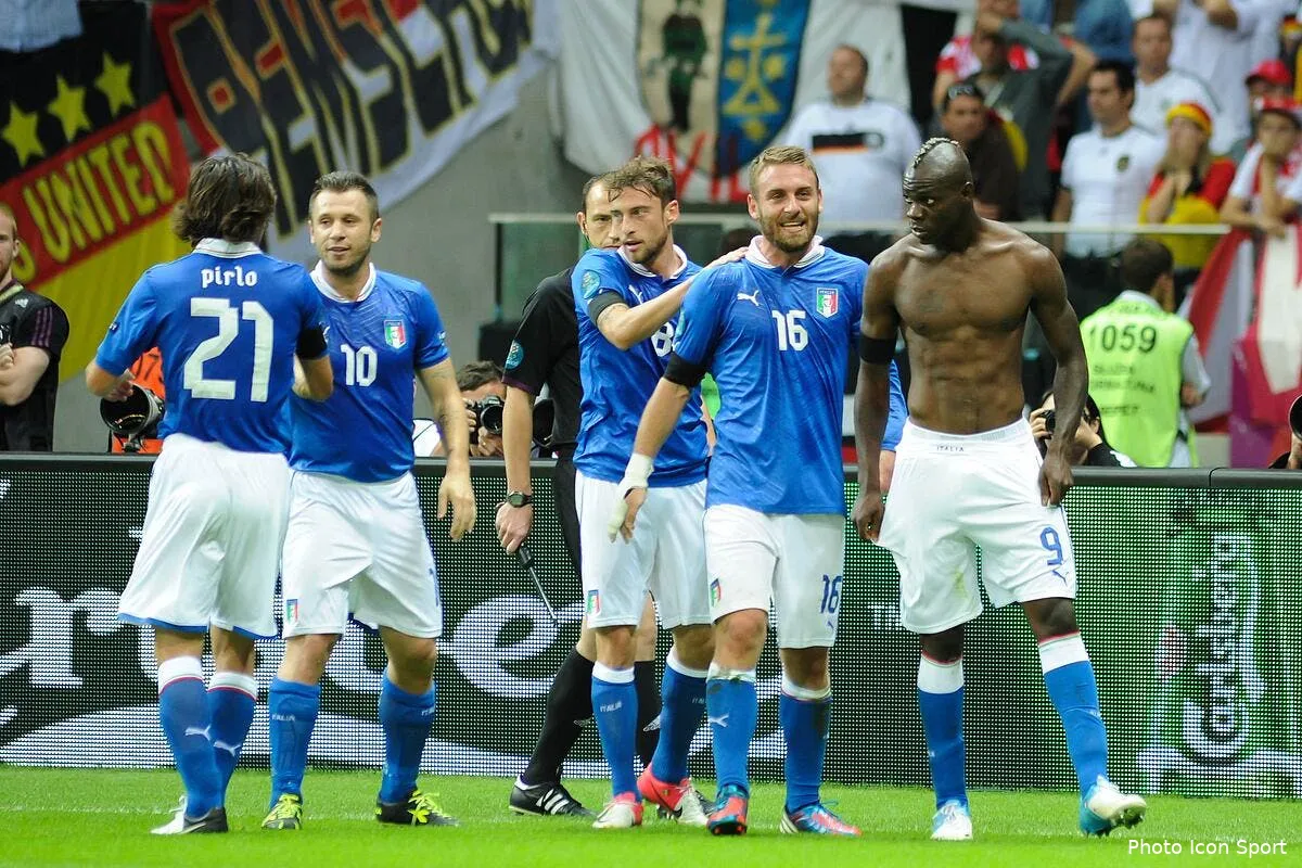 balotelli deux buts pour sa mere quatre pour son pere iconsport new 280612 89 1136729