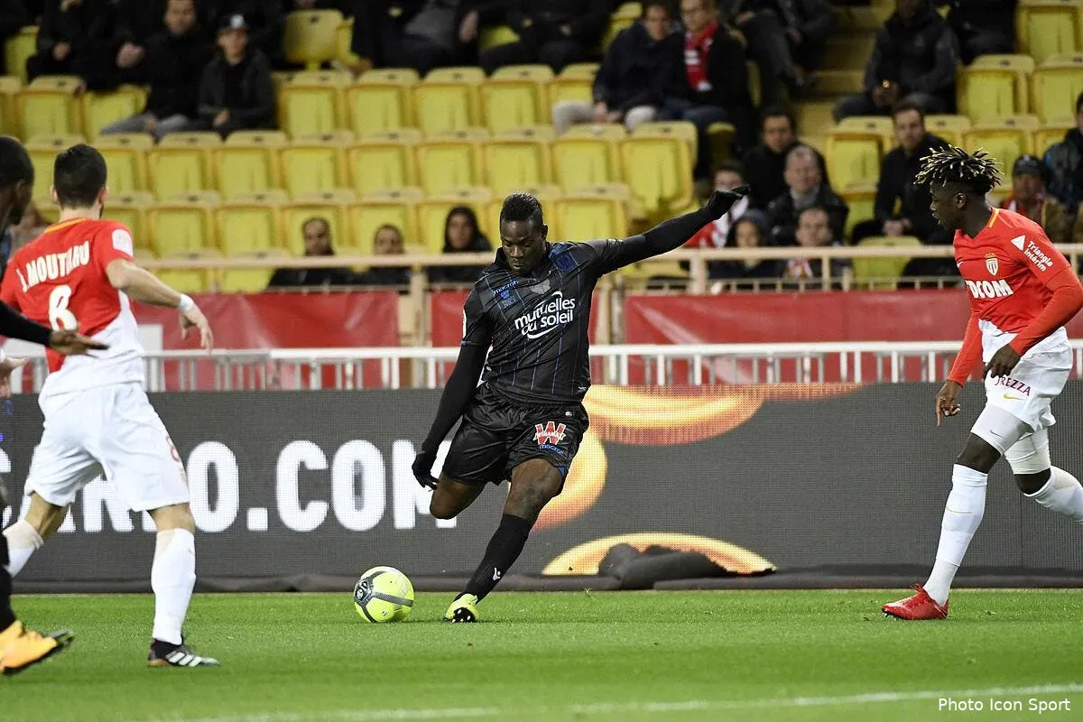balotelli le costaud falcao le filou 2 2 a monaco nice iconsport icon anp 160118 05 07206759