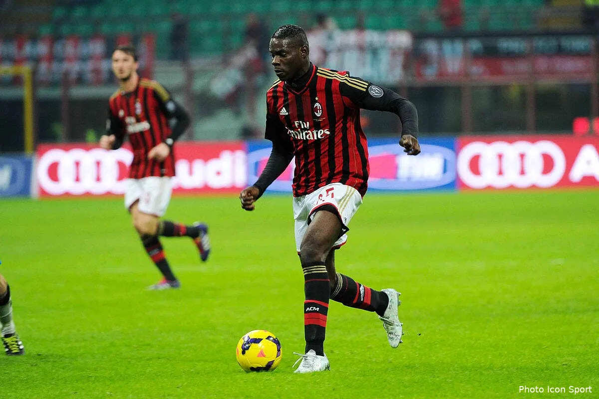 balotelli se proclame meilleur joueur de foot du monde iconsport liv 060114 08 0577325