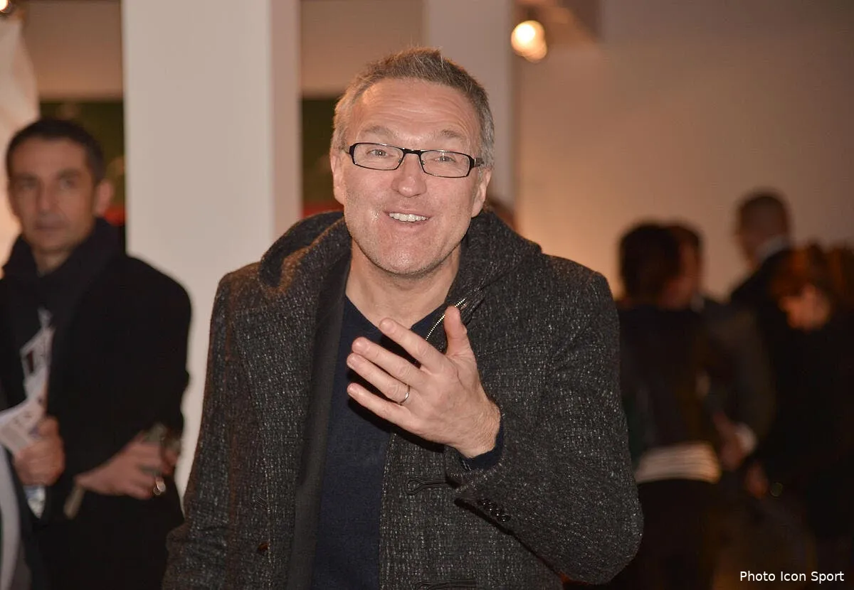 banderole anti qatar ruquier rigole sur le compte de la corse iconsport win 081213 01 09101923