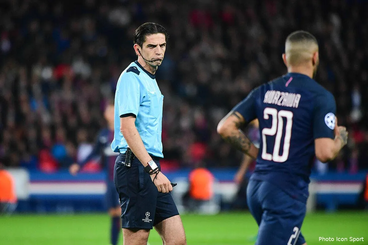 barca psg l arbitre aurait insulte les joueurs du psg iconsport iconsport win 191016 01 13572173368