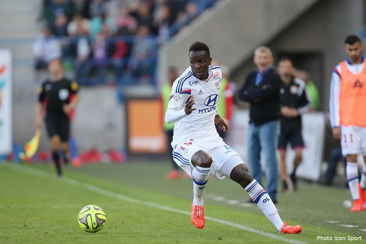 barre a l ol yattara repond a l appel du standard iconsport vmi 090515 23 94116107