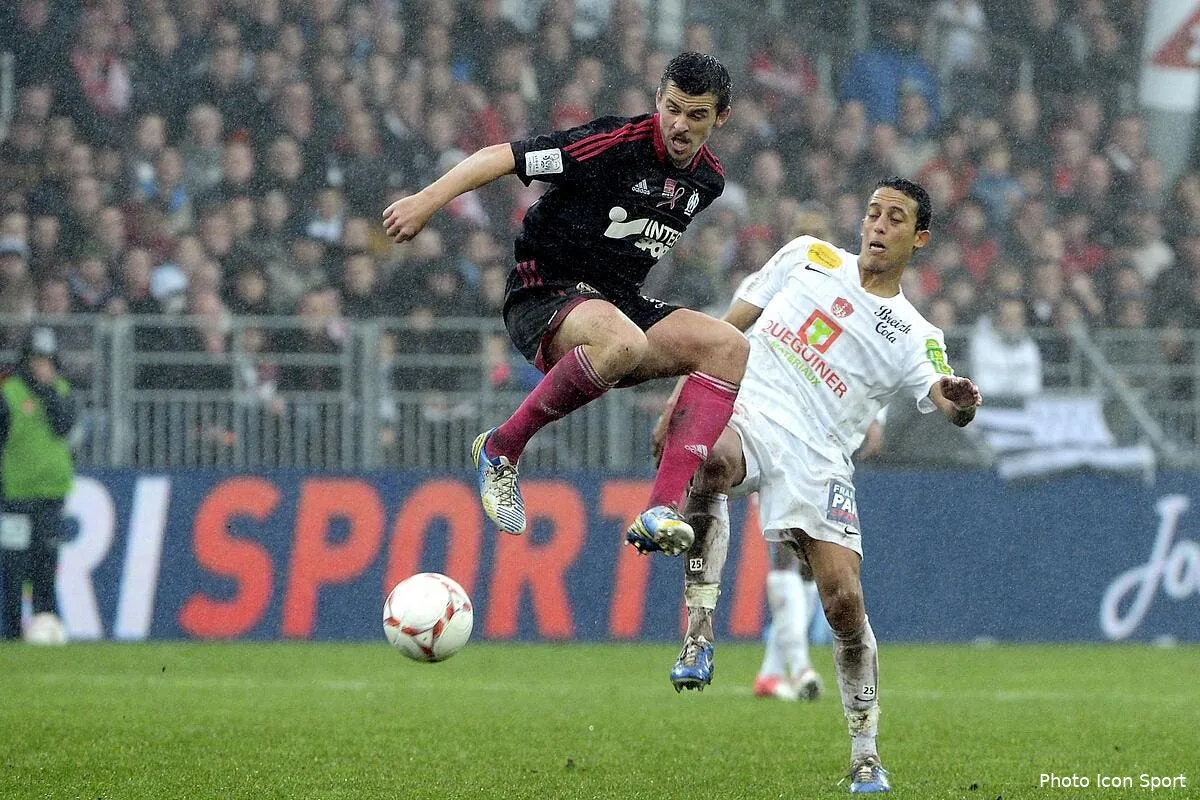 barton est encore trop gentil au gout de baup avec l om iconsport por 021212 23 5350455