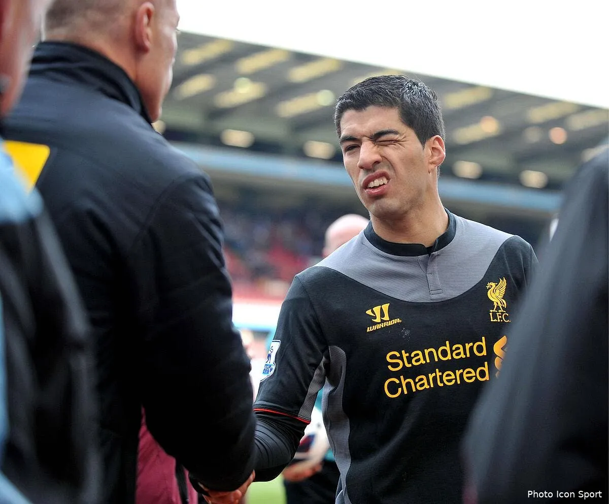 barton soutient suarez mordicus iconsport pho 010413 41 3355239