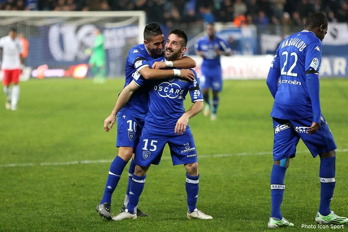 bastia a battu le psg mais se mefie de l effet grosse tete iconsport mae 100115 05 30101291