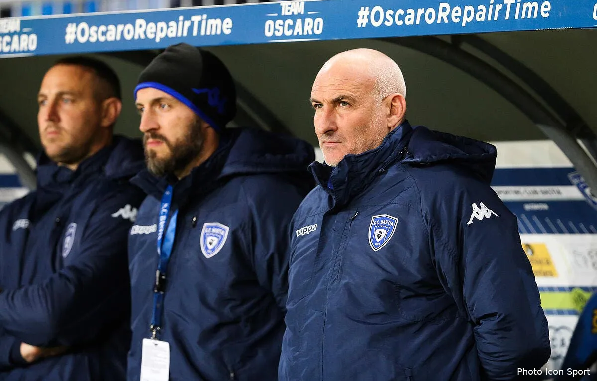 bastia ciccolini grille par canal a insulter balotelli iconsport dum 301116 05 04168240