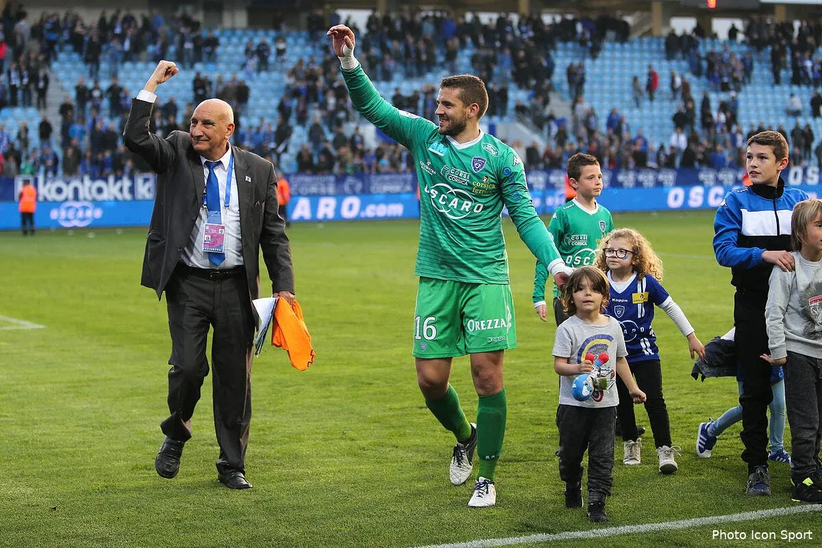 bastia le club s indigne contre un article trop provencal iconsport mae 030416 02 11138854