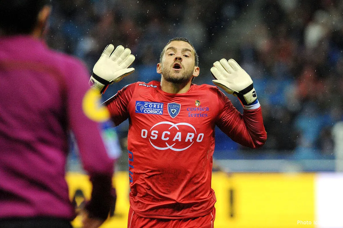 bastia ol leca dit bravo a fekir pour avoir trompe l arbitre iconsport jpt 051116 04 24160334