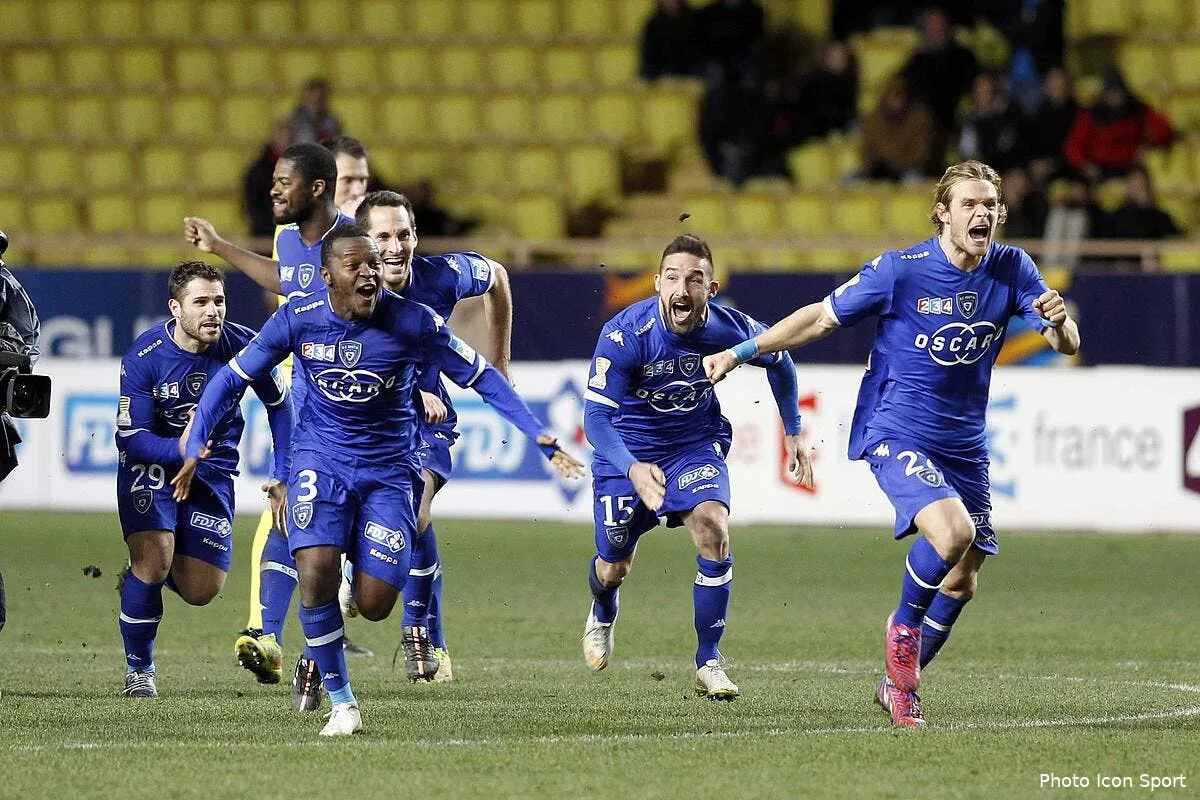 bastia pense a taper encore le psg en finale iconsport nog 040215 87 44103485