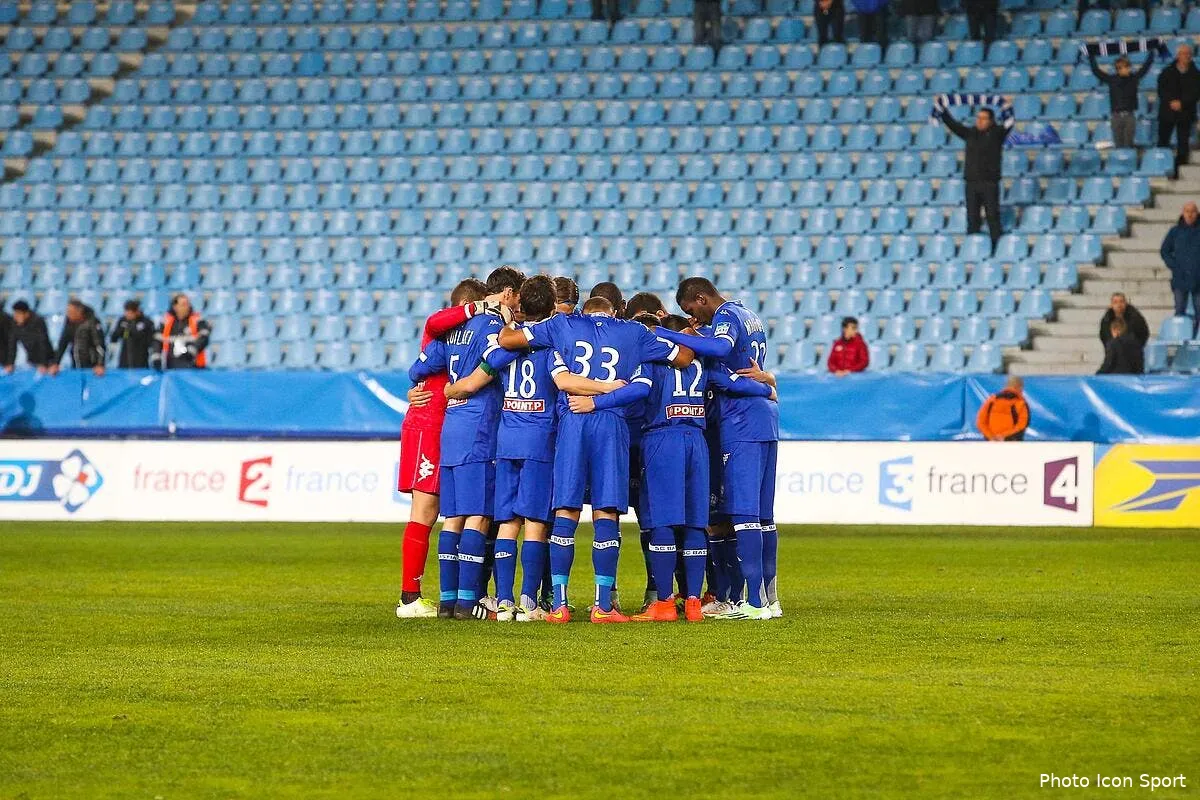 bastia refuse de jouer a 14h00 contre nantes et fermera son stade iconsport mae 130115 09 04133770