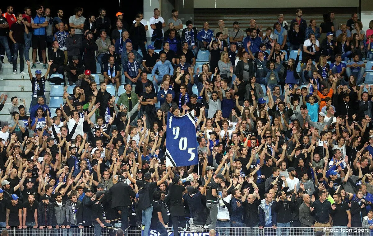 bastia une manifestation degenere iconsport iconsport bal 240916 23 49164426