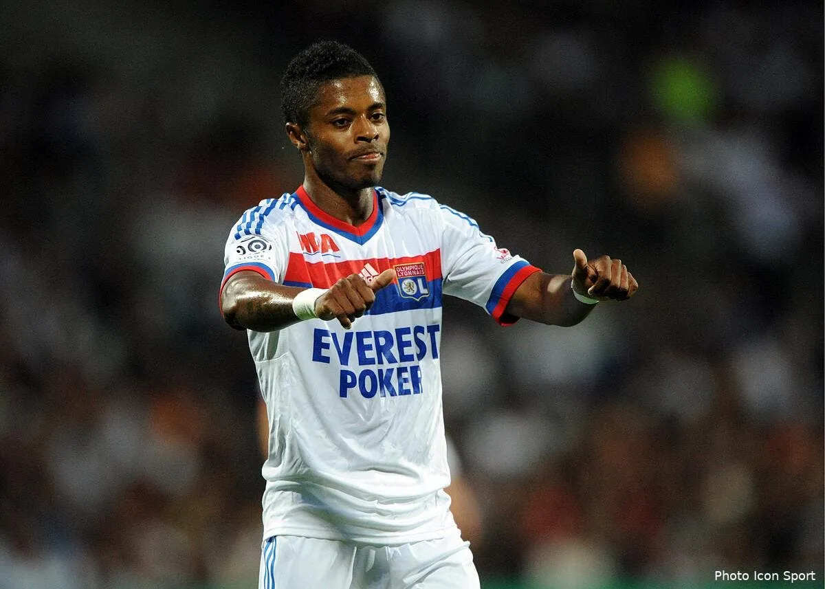 bastos a prolonge de deux ans a lyon iconsport jpt 240911 22 8425306