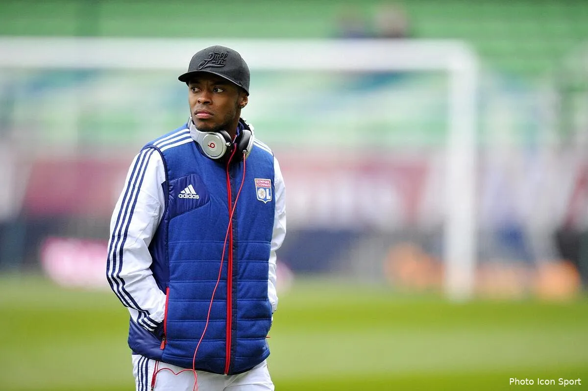 bastos a schalke les voyants passent au vert pour l ol iconsport noe 120113 06 53 148117