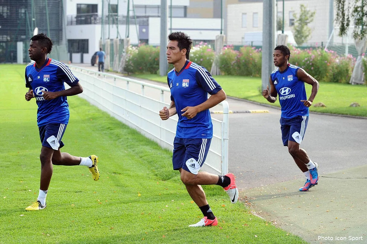 bastos et monzon ne reviendront pas a l ol iconsport jpt 110912 44 1258465