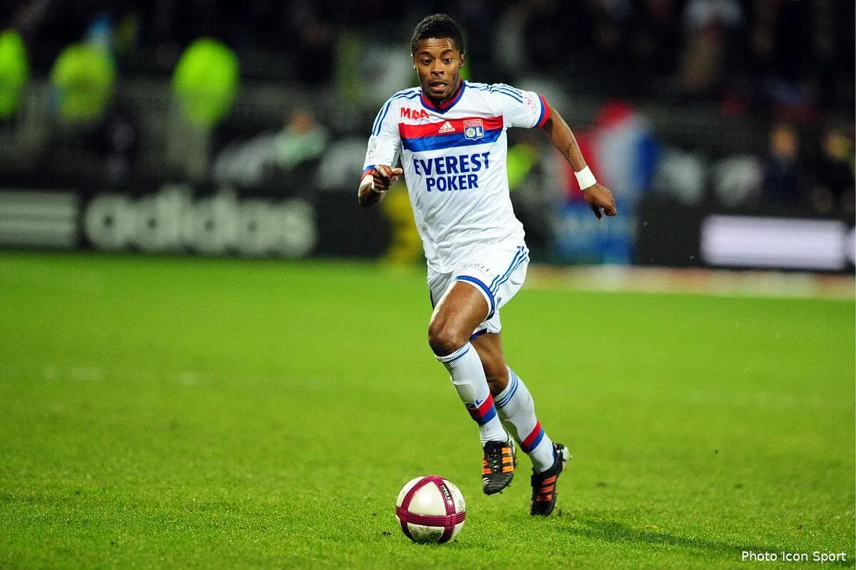bastos et nene dans la lutte pour le samba d or iconsport jpt 041211 96 3329145