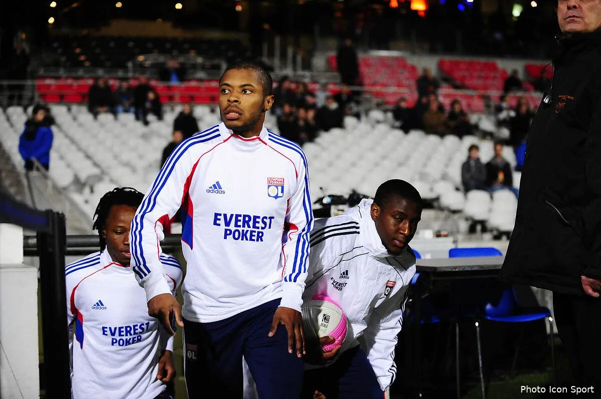 bastos fait volte face sur son depart de l ol iconsport noe 100312 701 8337058