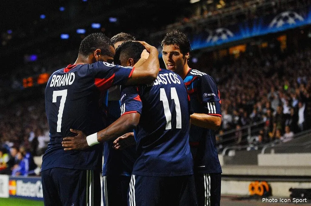 bastos le football des fois c est bizarre 60237 10507