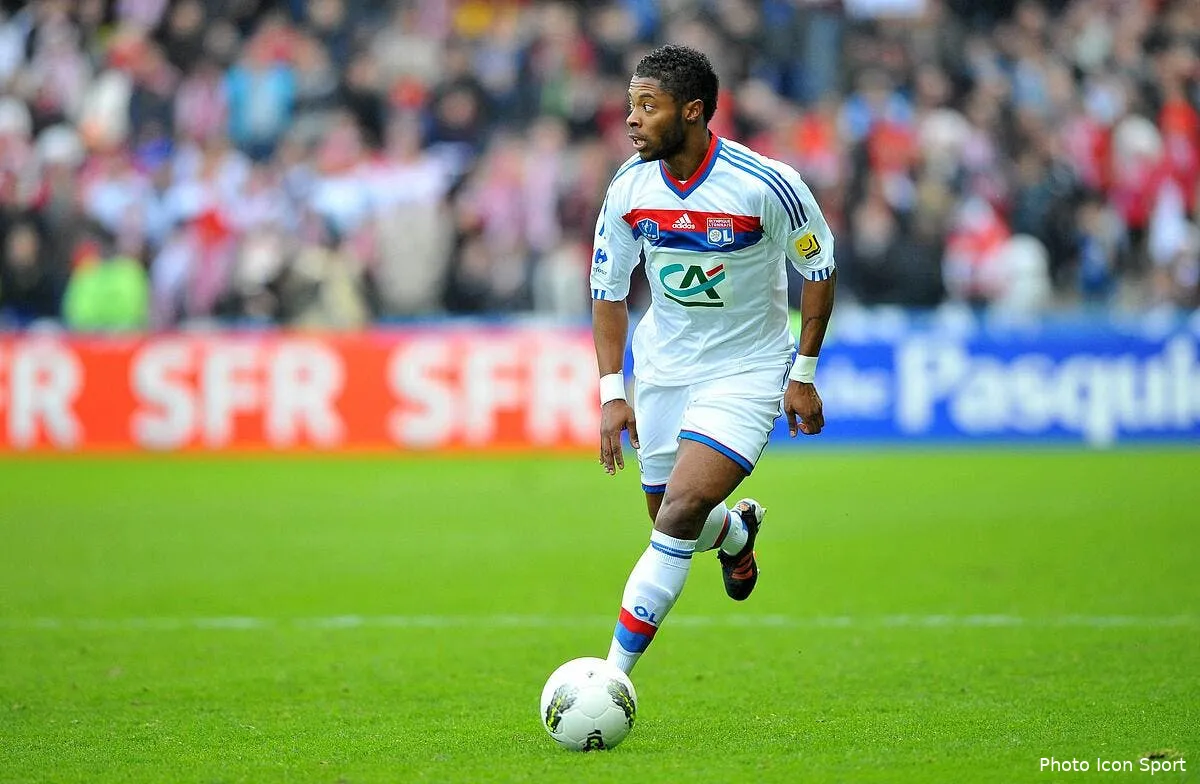 bastos ne quittera l ol que pour un club deux fois mieux iconsport win 220112 05 2530754