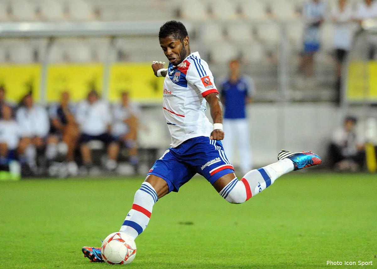 bastos reste une semaine de plus a l ol iconsport jpt 130712 11 1638234