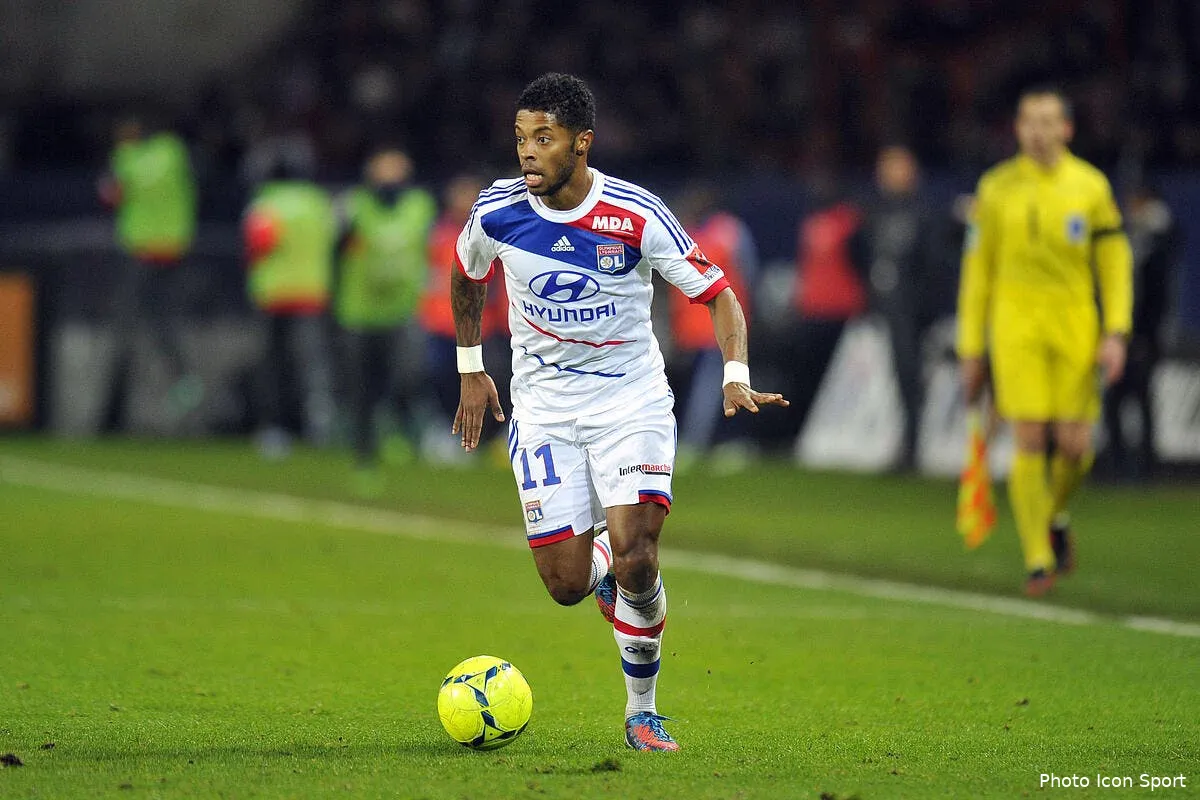 bastos son epouse est revenue et il ne veut plus quitter l ol iconsport noe 161212 08 5546089