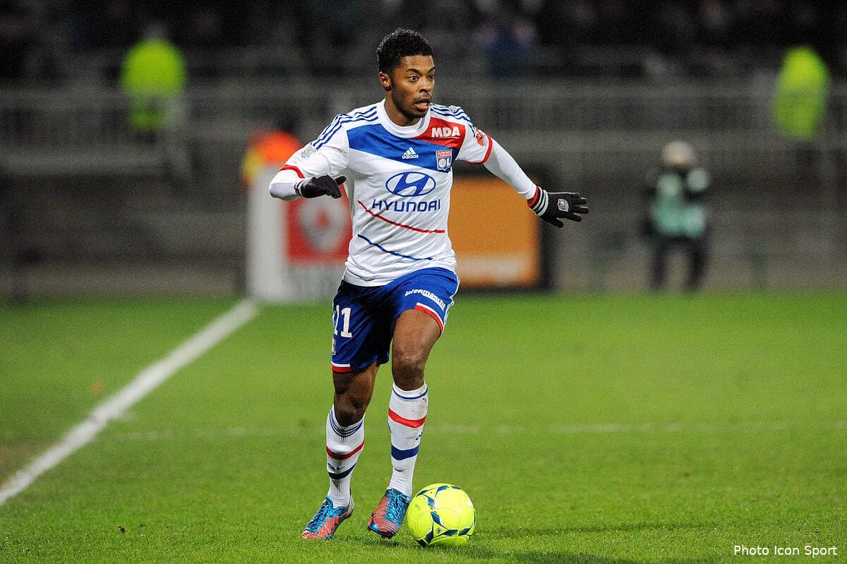 bastos trop cher pour sa piste numero 1 au mercato iconsport jpt 121212 12 4946513