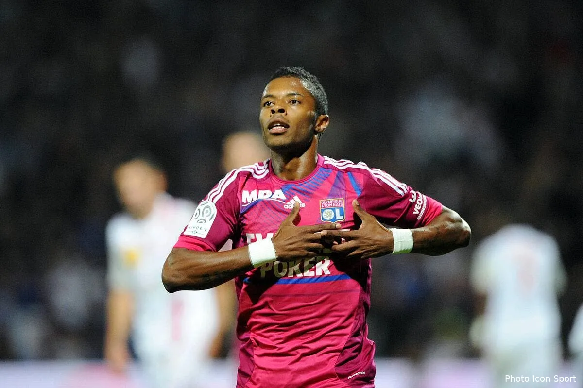 bastos un intermittent du spectacle qui faisait jouer son frere a l ol iconsport jpt 151011 05 0426132