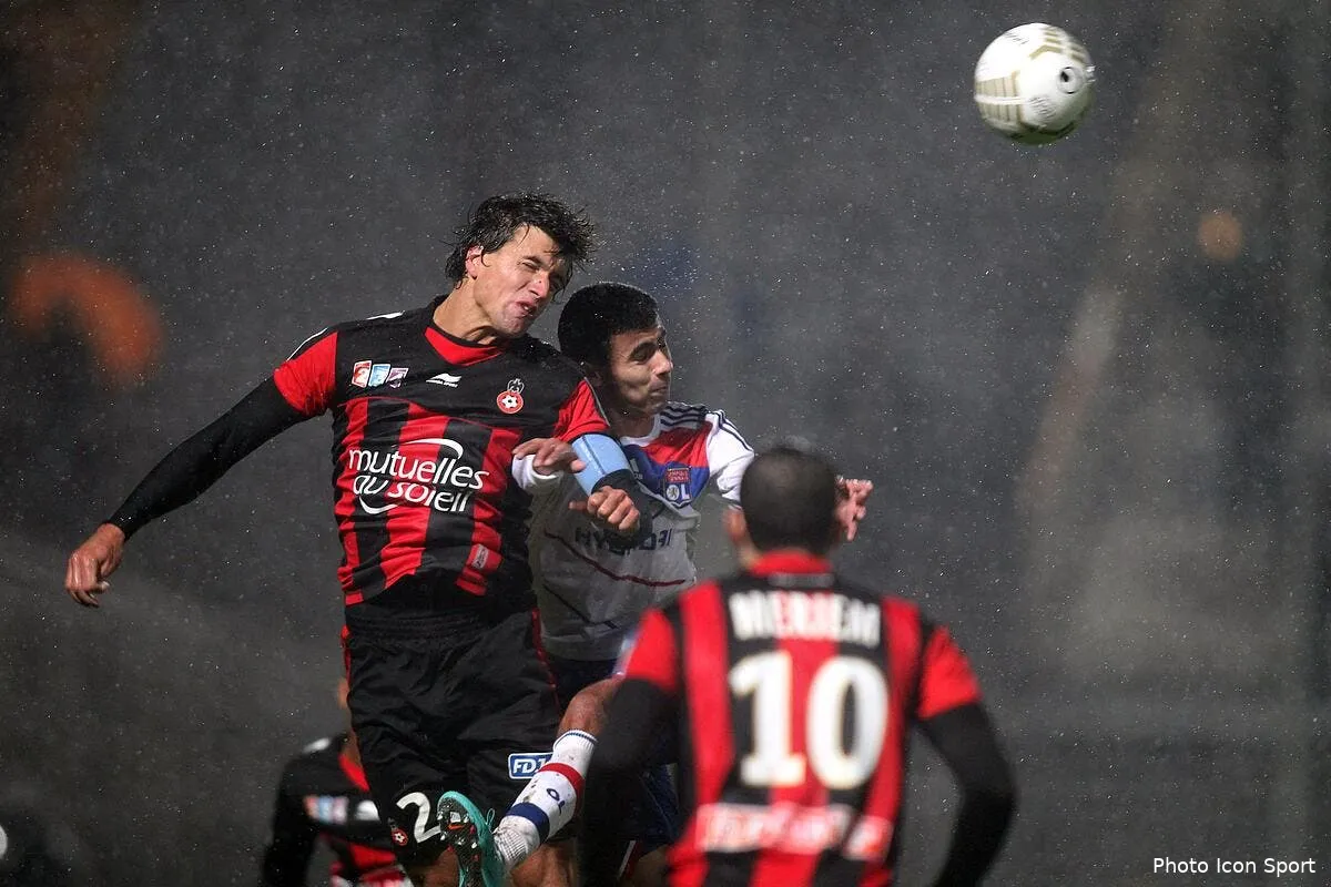 bautheac promet bien du plaisir a ibrahimovic face a civelli iconsport blo 311012 08 2544315