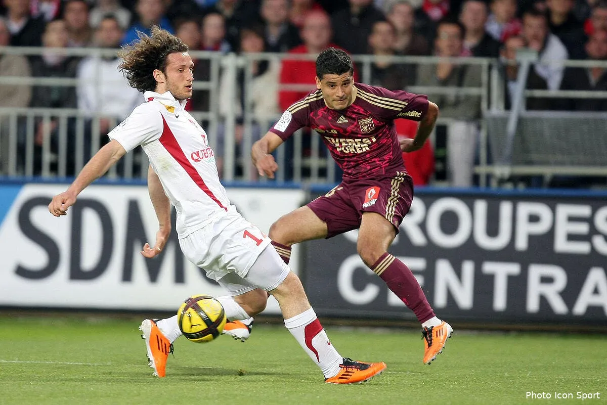 baysse accuse vercoutre d avoir voulu lui donner un coup de tete iconsport cal160511 01 1119509