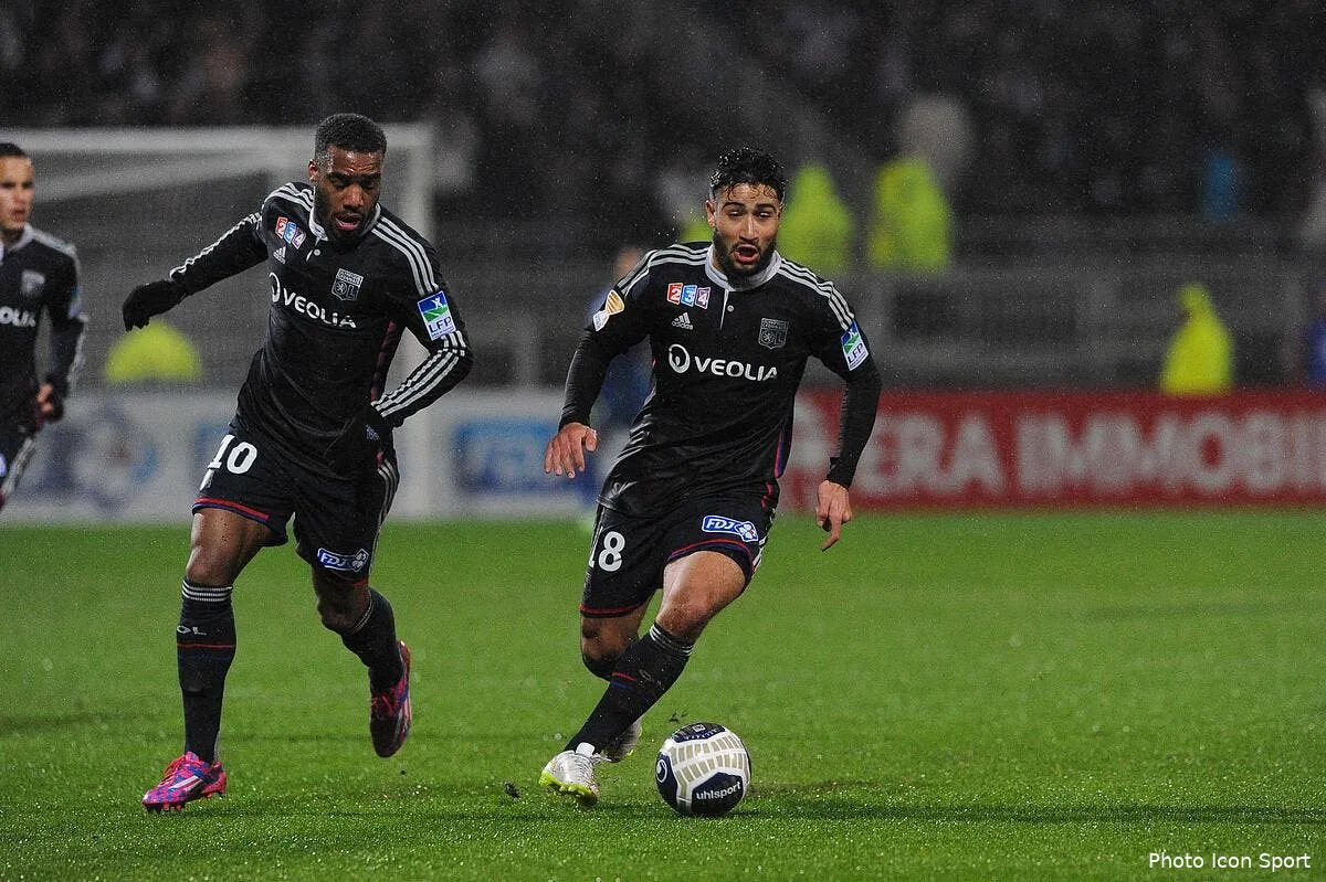 beauvue et le duo de l ol pour le meilleur joueur de decembre iconsport jpt 171214 01 03101339
