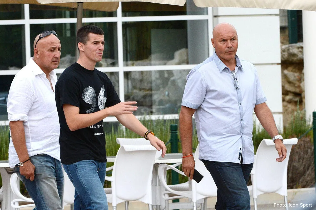 ben arfa et taarabt ont envoye barton a l om iconsport pet 290812 31 0239185