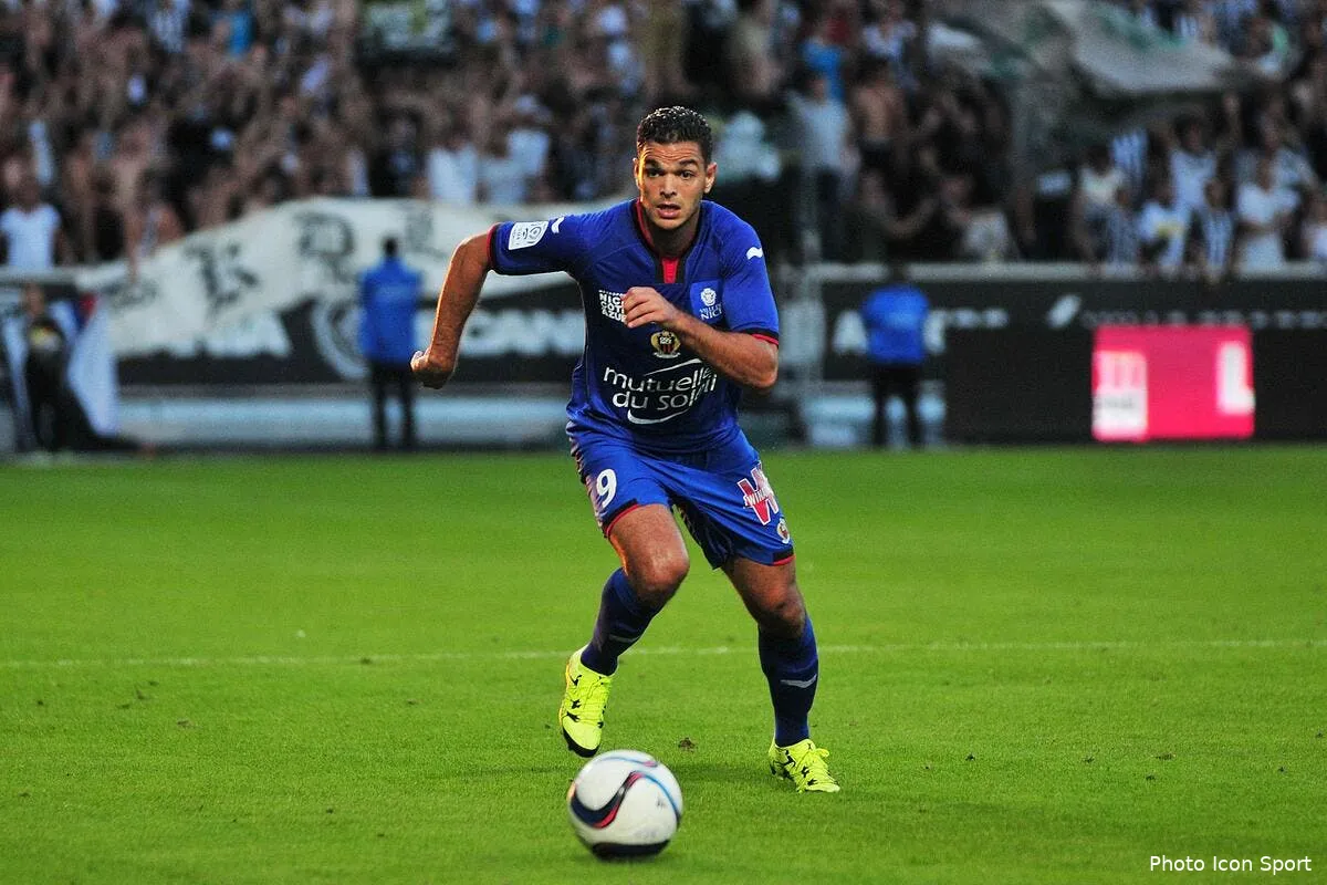 ben arfa joueur du mois a nice iconsport leb 290815 01 05 1120447