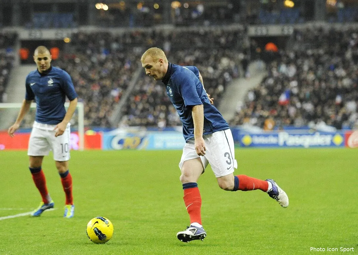 benzema est le n 1 chez les bleus c est l evangile selon mathieu iconsport noe 111111 11 5393859