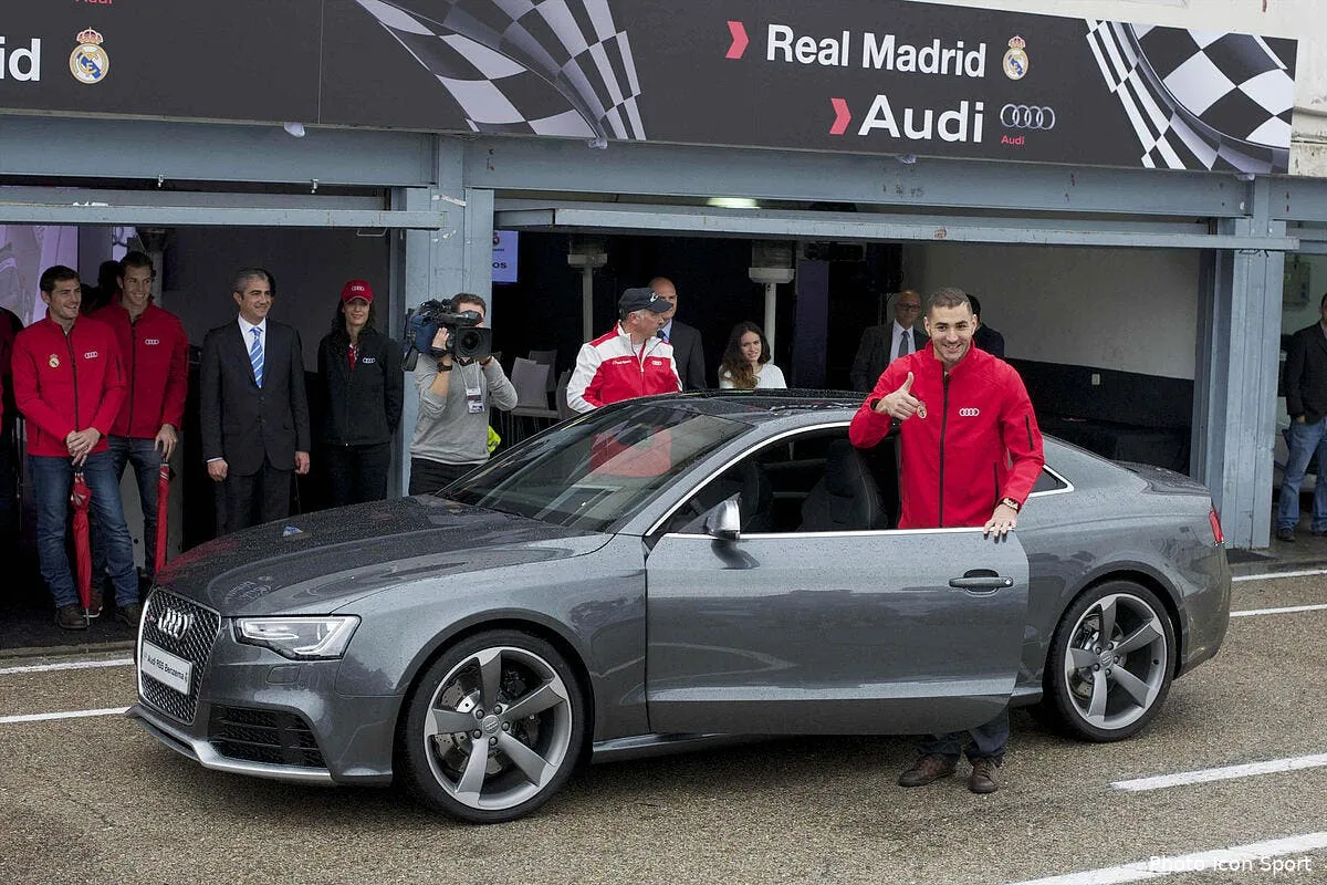 benzema fait la course a plus de 200 km h sur l autoroute iconsport vis 081112 08 0951115