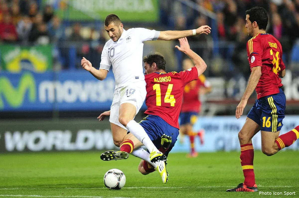 benzema s agace qu on s agace iconsport noe 161012 101 4842629