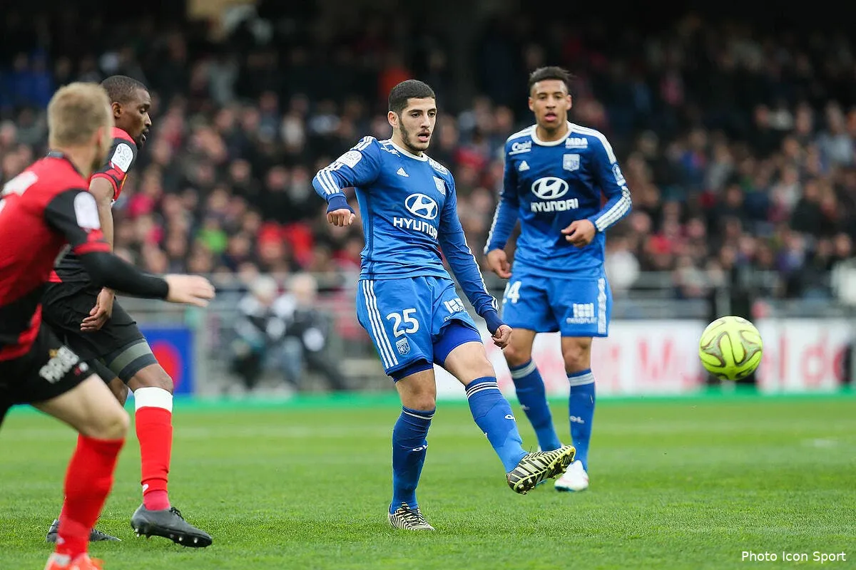 benzia n est pas content de lui a l ol mais iconsport vmi 040415 08 57108943