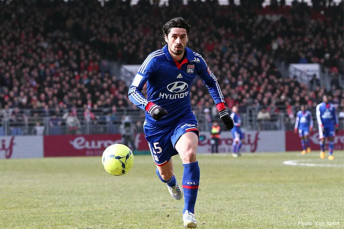 bisevac envoie un tweet muscle pour motiver l ol iconsport ker 030313 08 2252461