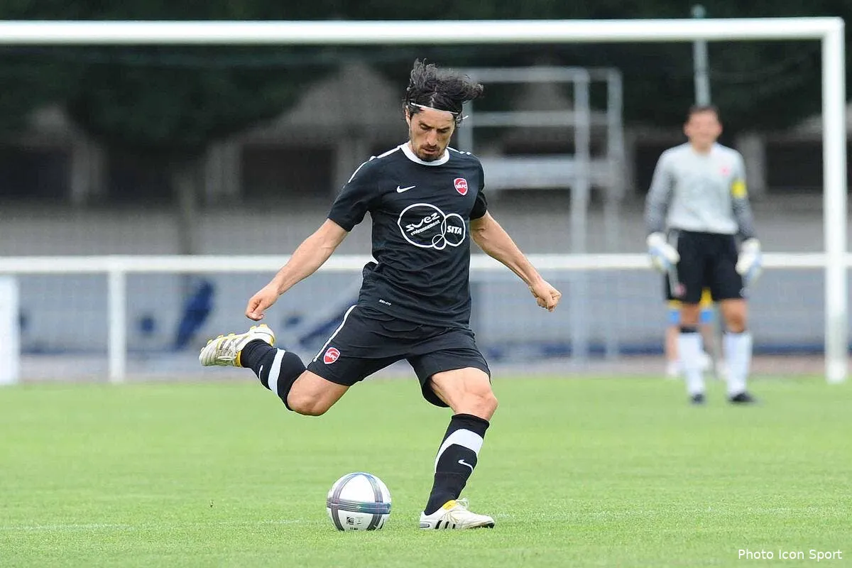 bisevac est le psg c est enfin officiel iconsport oaap020710 01 7622387