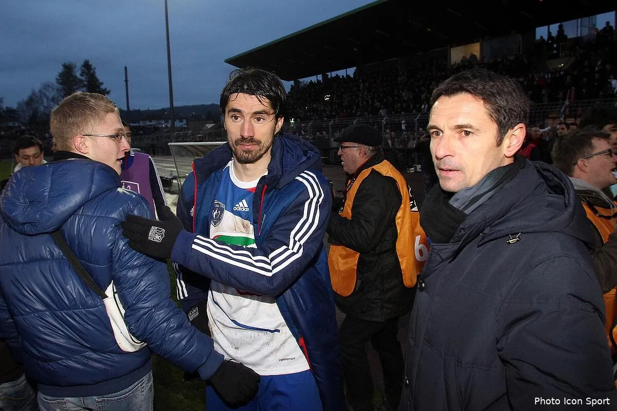 bisevac parle droit dans les yeux aux fans de l ol apres l elimination iconsport mar 060113 80 0247087
