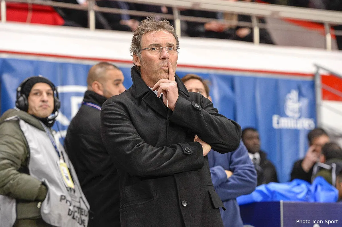 blanc dans le brouillard sur sa prolongation au psg iconsport por 190114 05 2274995