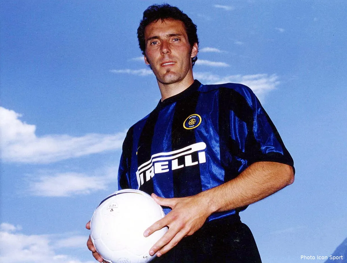 blanc dans le viseur de l inter iconsport ban 010199 12 0232062