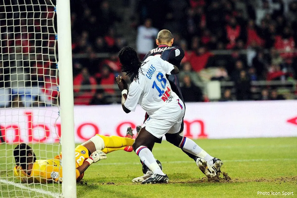blanc explique pourquoi il a prefere hoarau a gomis iconsport jpt 310110 05 0223798