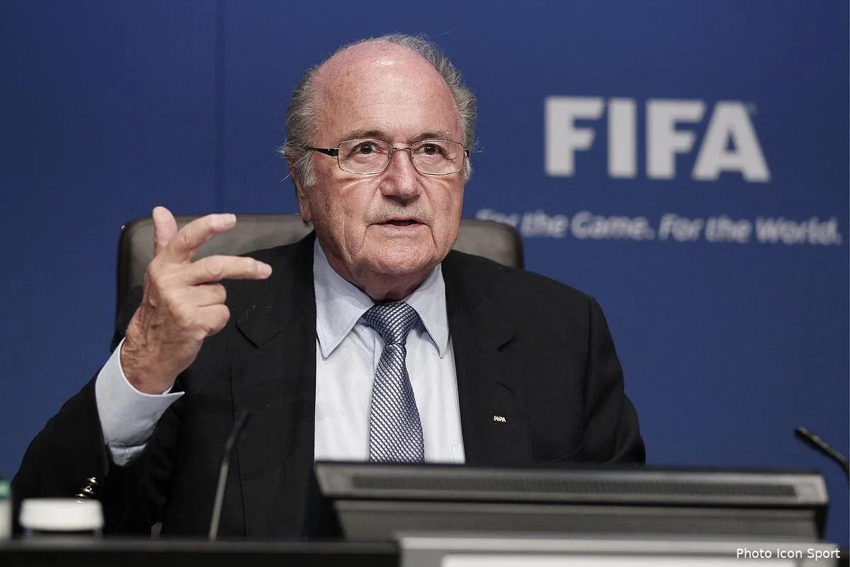 blatter cultive le flou artistique face au racisme dans le foot iconsport apr 170712 08 0647105