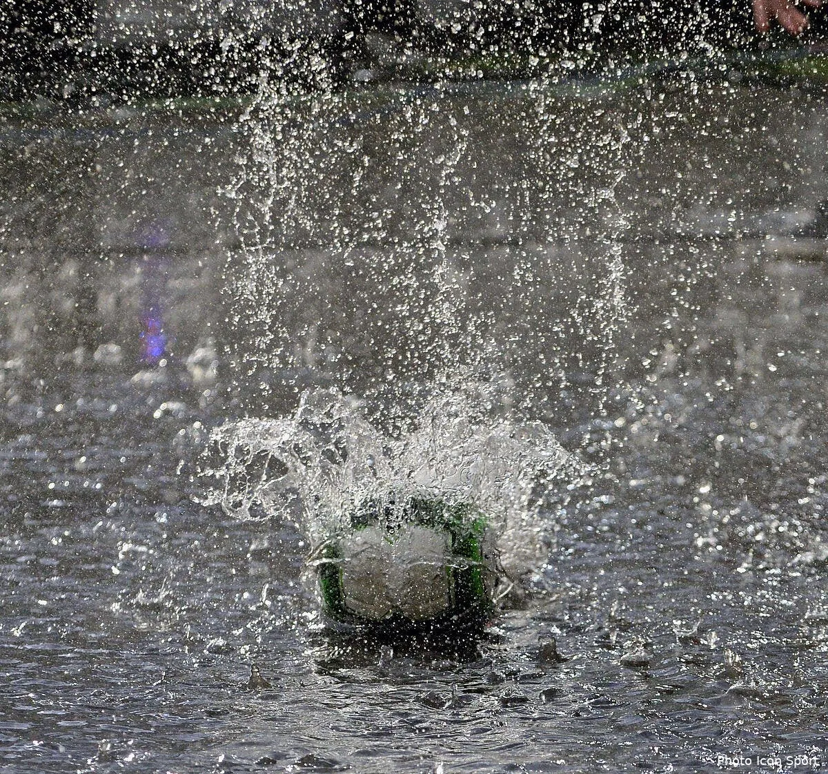 boca juniors river plate tombe a l eau iconsport icon mis 020618 bf 10235857