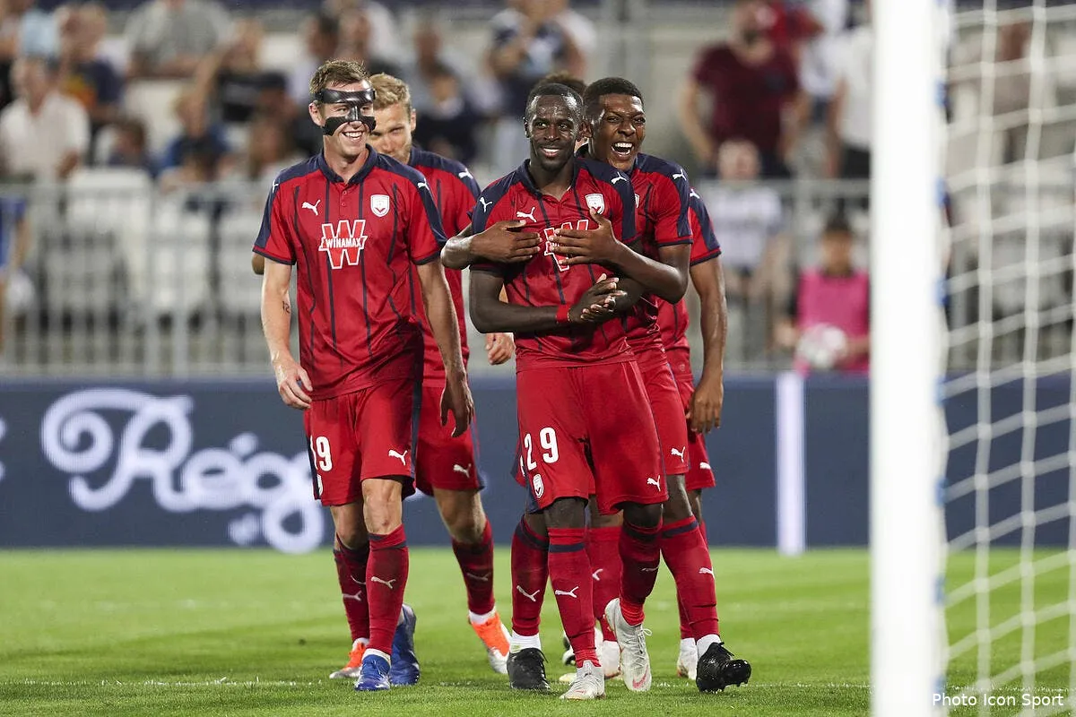 bordeaux affaire poyet les joueurs refusent de s entrainer iconsport icon blo 160818 45 22227895